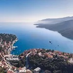Cozy Marina With Private Pool In Labin