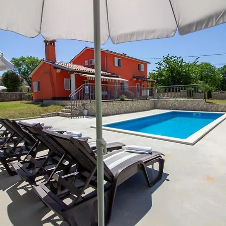 Cozy Marina With Private Pool In Labin * Martinski