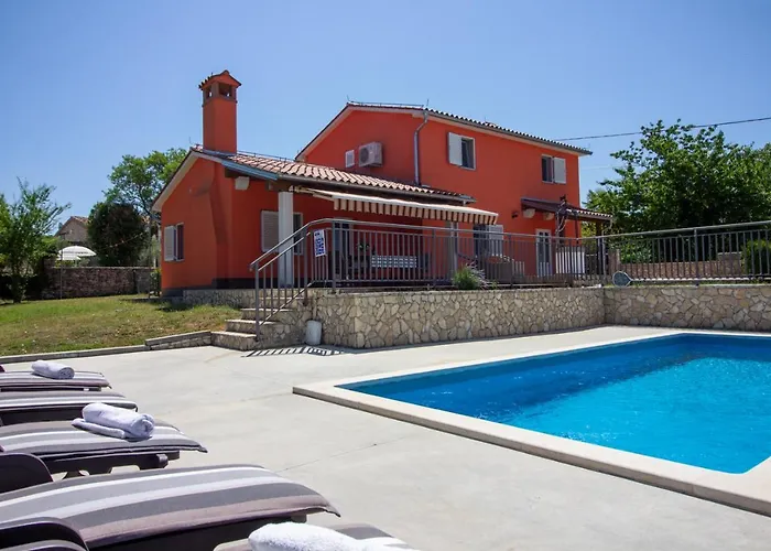 Villa Cozy Marina With Private Pool In Labin