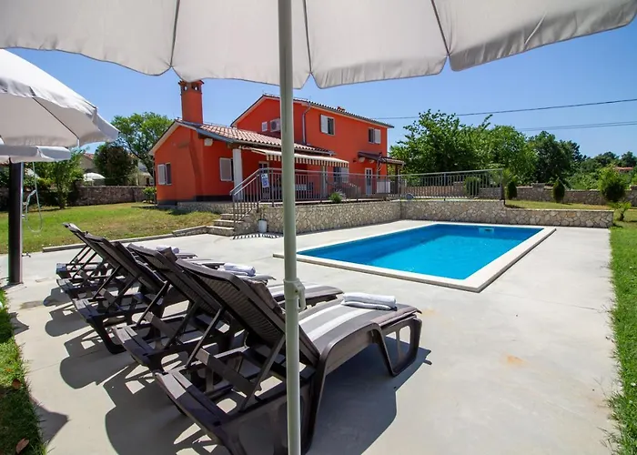 Cozy Marina With Private Pool In Labin * Martinski