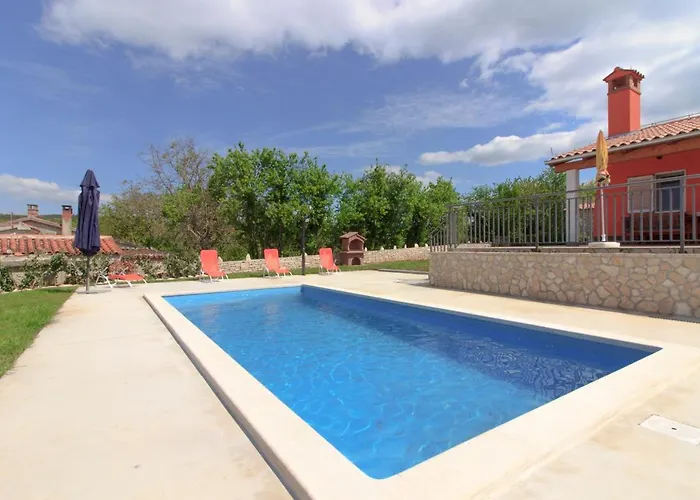 Villa Cozy Marina With Private Pool In Labin Martinski