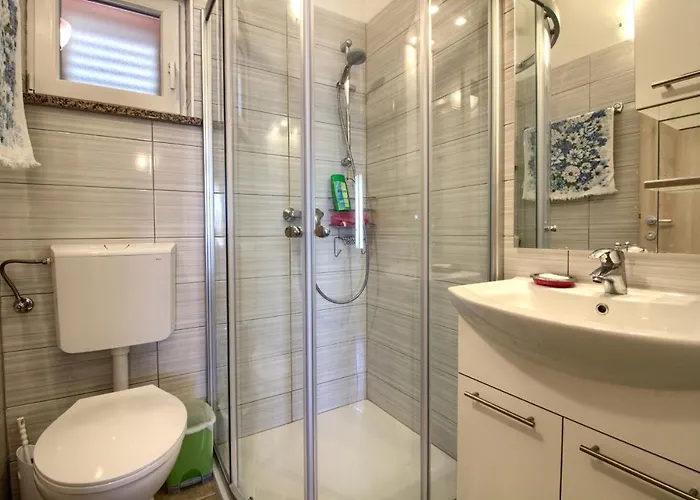 Villa Cozy Marina With Private Pool In Labin *