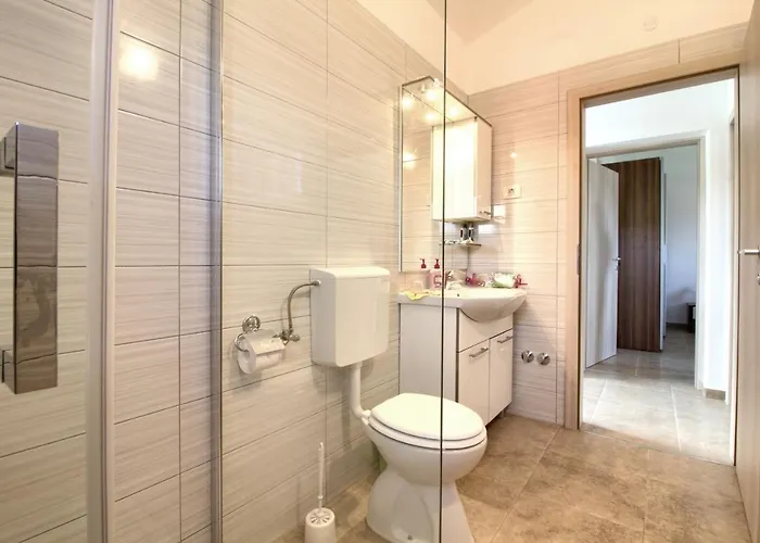 Villa Cozy Marina With Private Pool In Labin