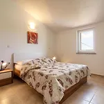 Cozy Marina With Private Pool In Labin *