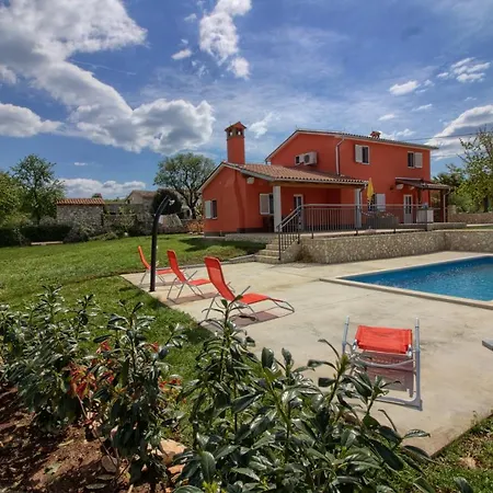 Villa Cozy Marina With Private Pool In Labin *