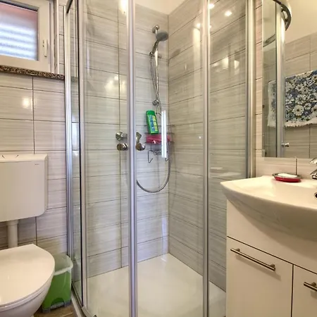 Villa Cozy Marina With Private Pool In Labin *